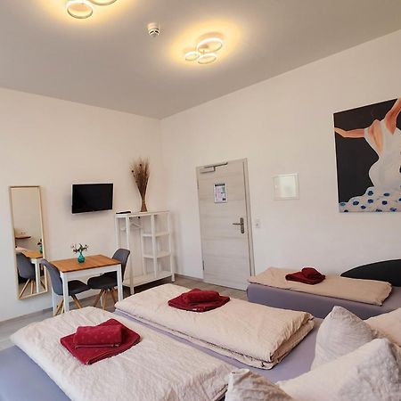Zum Obstler - Gaststaette Und Pension Гера Экстерьер фото