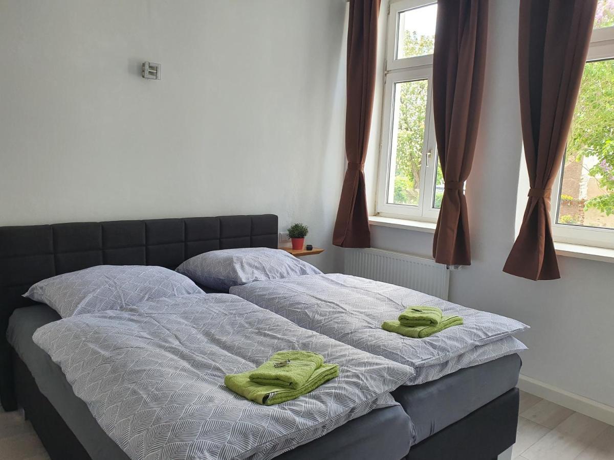 Zum Obstler - Gaststaette Und Pension Гера Экстерьер фото