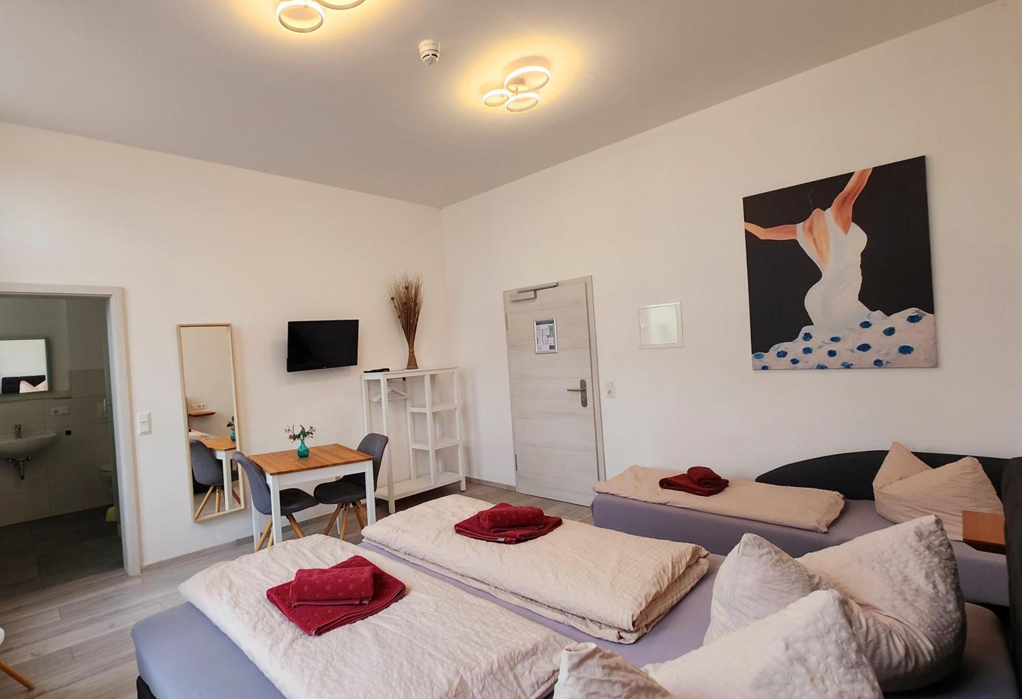 Zum Obstler - Gaststaette Und Pension Гера Экстерьер фото